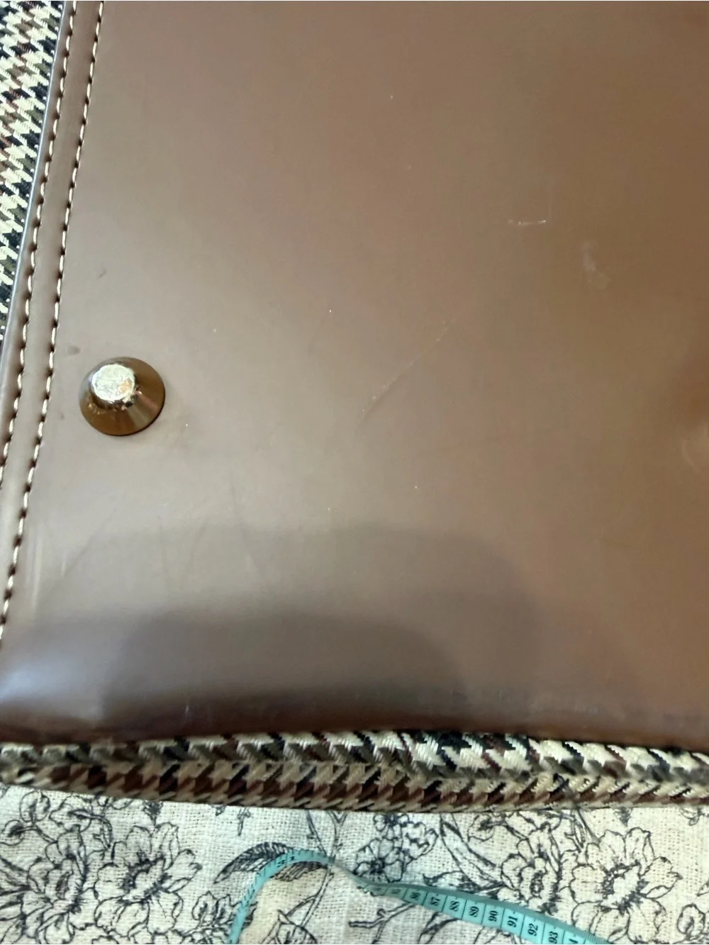 London Fog Duffel bag in brown check plaid Classic Houndstooth Satchel Handbag